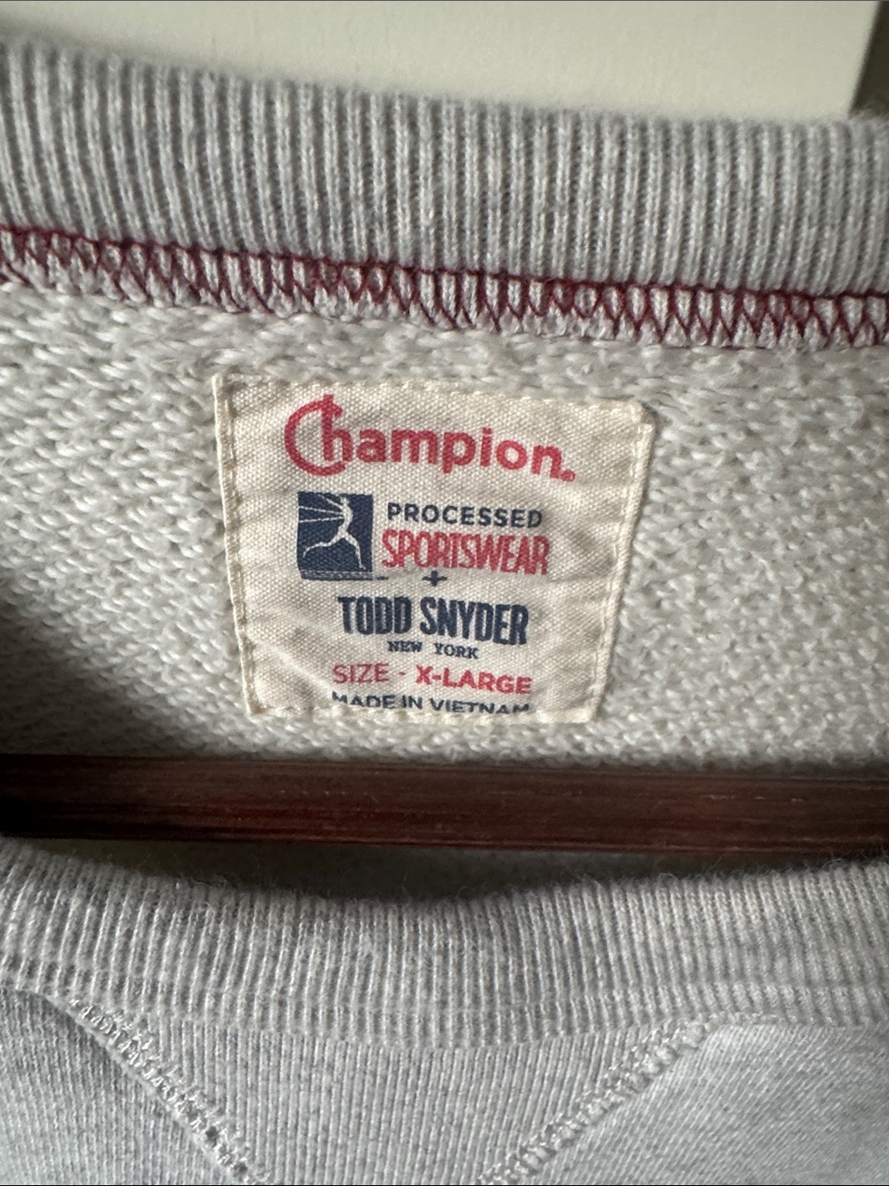 Todd Snyder Champion Light Gray Men’s Crewneck Sweatshirt with Pocket - Picture 3 of 3